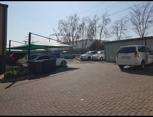 893M² WAREHOUSE SOLD IN LINBRO PARK